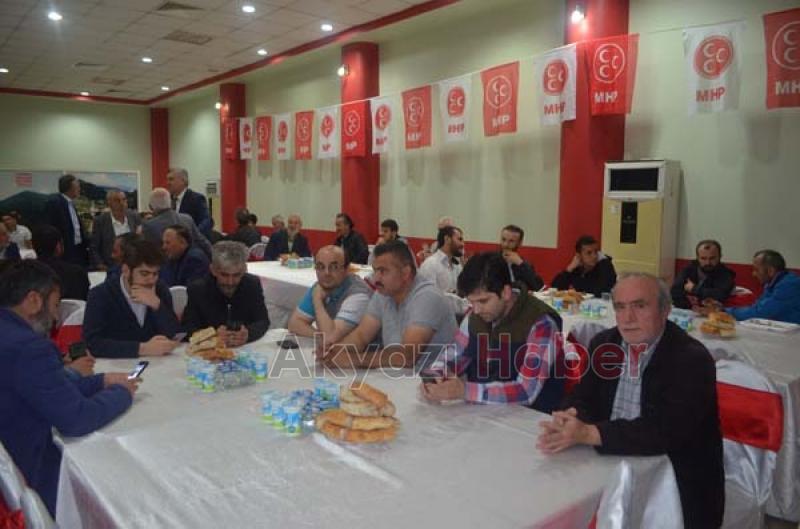 AKYAZI MHP İLÇE TEŞKİLATI İFTAR YEMEĞİNDE BULUŞTU
