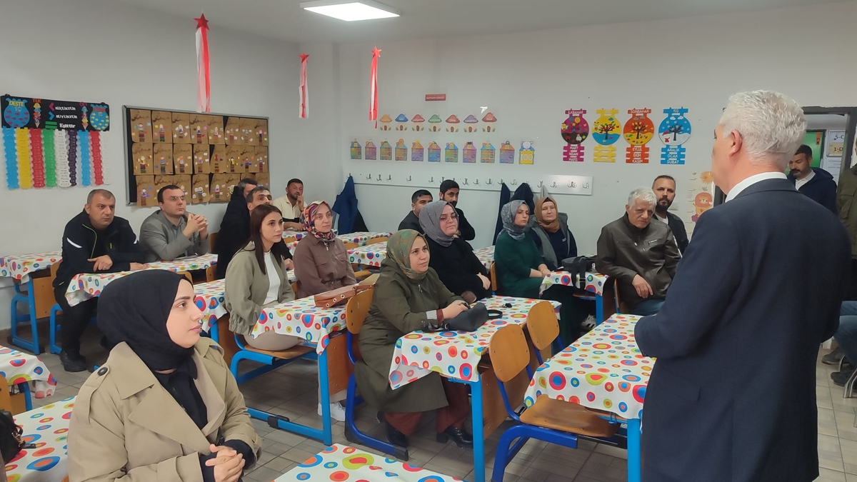 Akyazı Milli Eğitim Müdürü öğrencilerin güvenliği için çalışmalar kararlılıkla sürecek