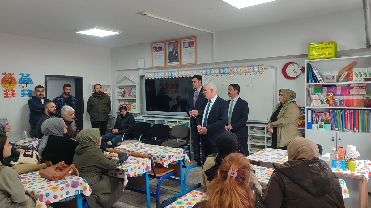 Akyazı Milli Eğitim Müdürü öğrencilerin güvenliği için çalışmalar kararlılıkla sürecek