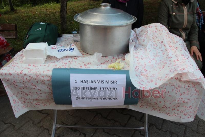 Akyazı Miraç Cami tarafından şehitler için Kuran okutuldu