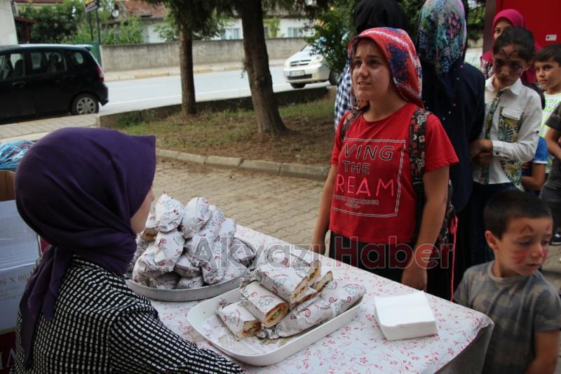 Akyazı Miraç Cami tarafından şehitler için Kuran okutuldu