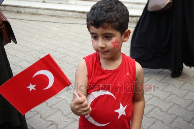 Akyazı Miraç Cami tarafından şehitler için Kuran okutuldu