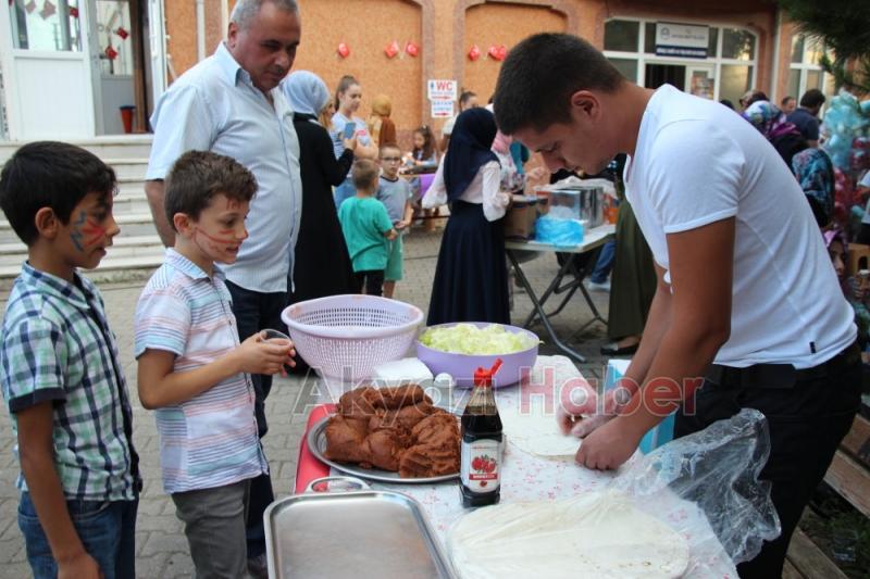 Akyazı Miraç Cami tarafından şehitler için Kuran okutuldu