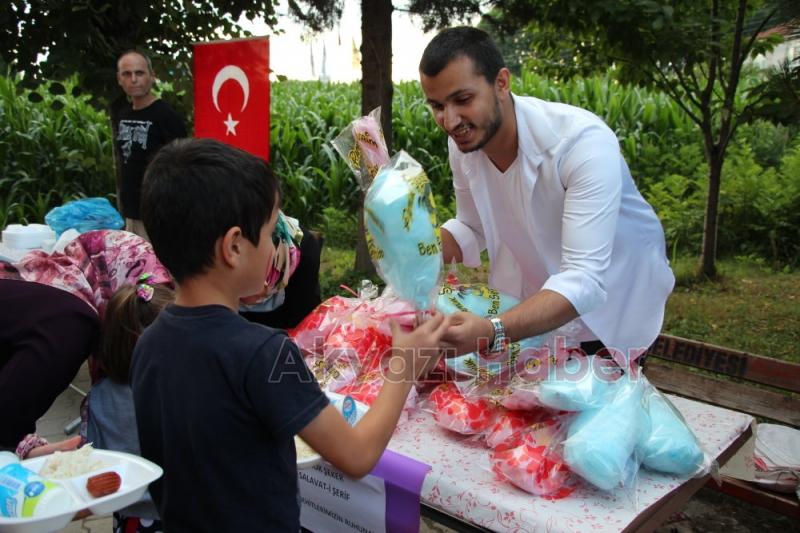 Akyazı Miraç Cami tarafından şehitler için Kuran okutuldu