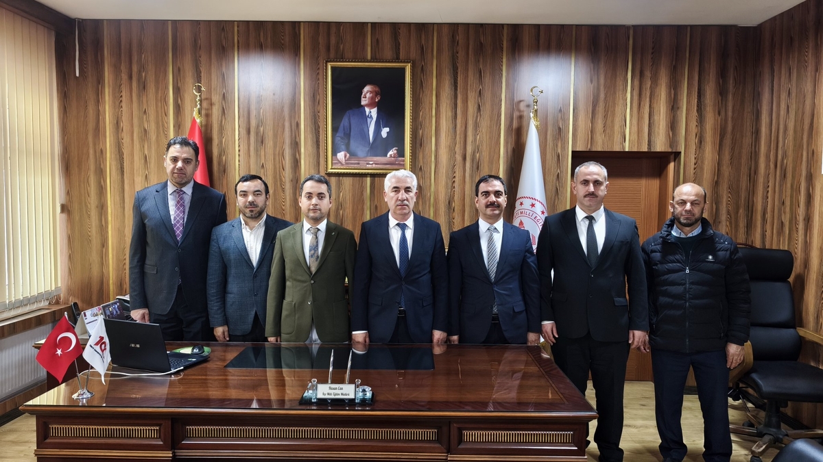 Akyazı Müftülüğünden İlçe Milli Eğitim Müdürlüğüne ziyaret