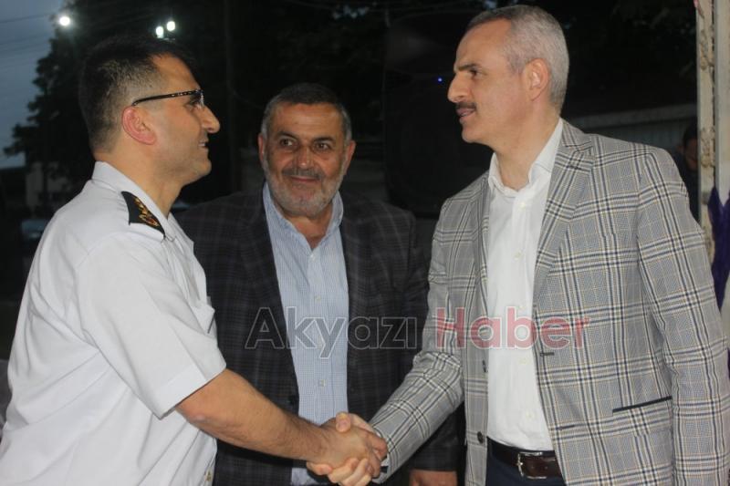 Akyazı Muhtarlar Derneği İftarına Yoğun İlgi