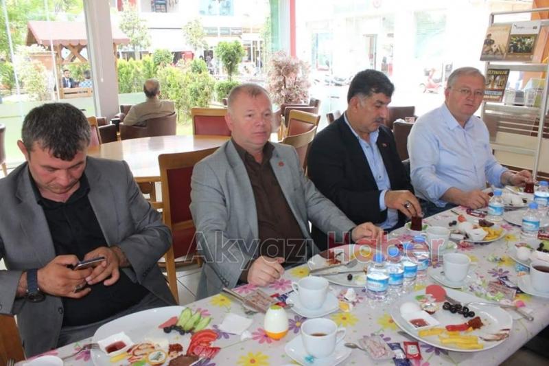 Akyazı Muhtarlar Derneğinin Olağanüstü Kongre Tarihi Açıklandı