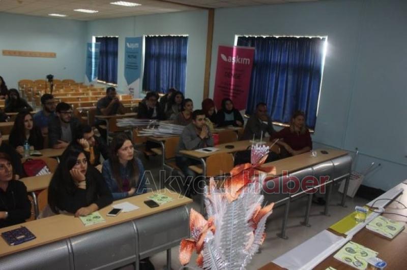 Akyazı MYO da kariyer günleri etkinliği düzenlendi