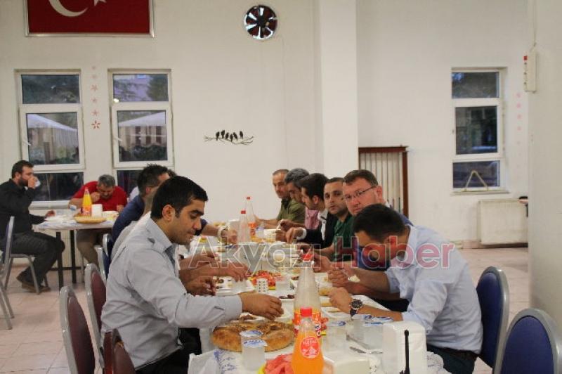 Akyazı MYO Derneği İftar Programı Düzenledi