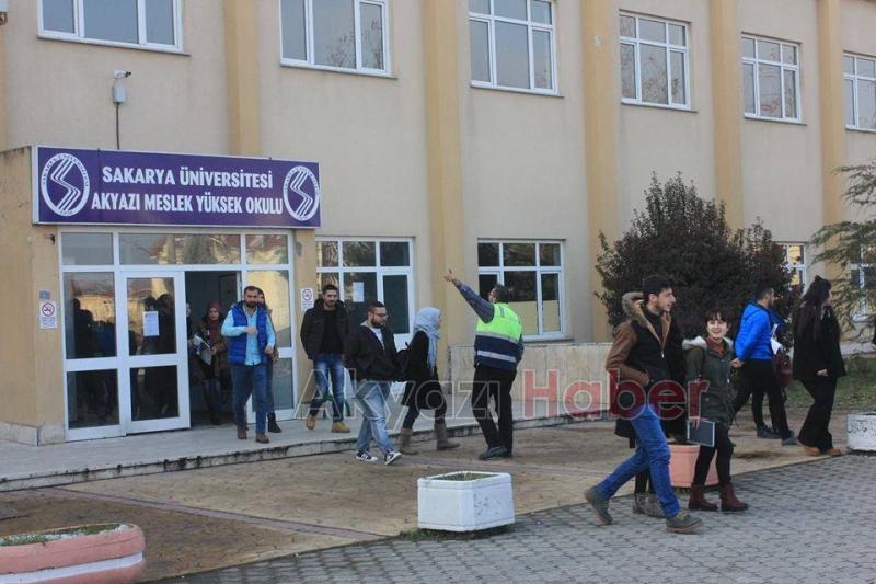 AKYAZI MYO ÖĞRENCİLERİ YANGIN TATBİKATI YAPTI