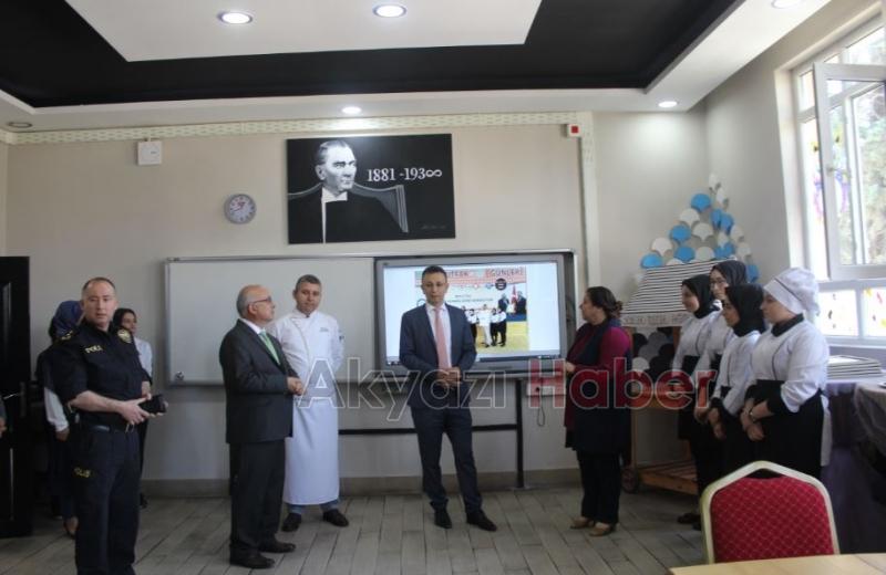 AKYAZI NİLÜFER HATUN MTAL GASTRONOMİ ŞEHRİ BOLU DAN MADALYALAR İLE DÖNDÜ