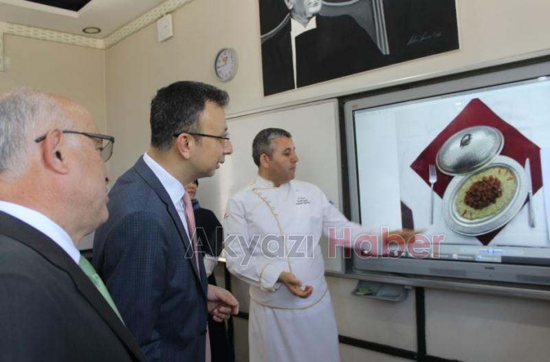 AKYAZI NİLÜFER HATUN MTAL GASTRONOMİ ŞEHRİ BOLU DAN MADALYALAR İLE DÖNDÜ