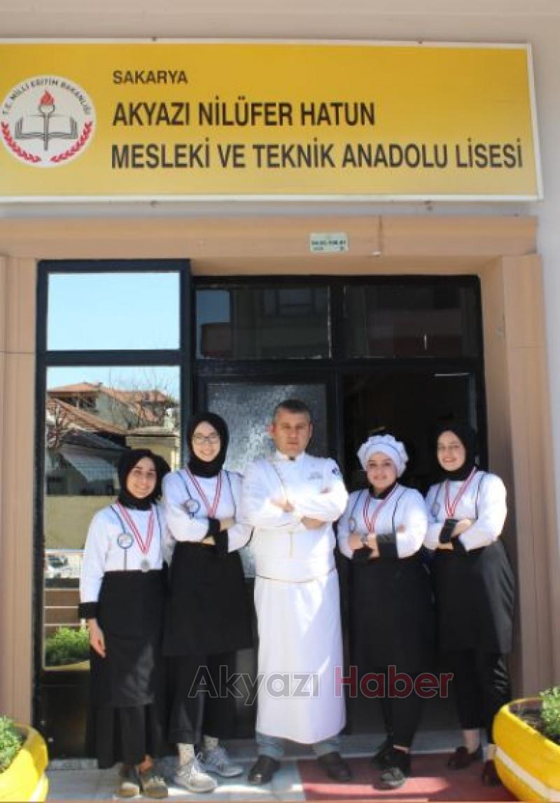 AKYAZI NİLÜFER HATUN MTAL GASTRONOMİ ŞEHRİ BOLU DAN MADALYALAR İLE DÖNDÜ