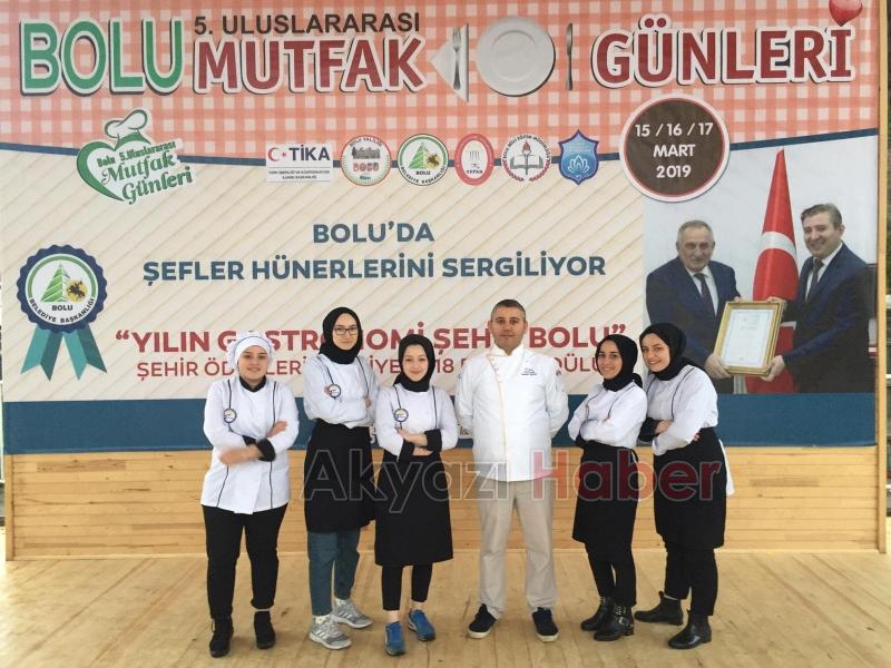 AKYAZI NİLÜFER HATUN MTAL GASTRONOMİ ŞEHRİ BOLU DAN MADALYALAR İLE DÖNDÜ