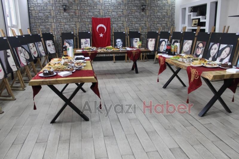 AKYAZI NİLÜFER HATUN MTALDE SANATIN GENÇ YÜZLERİ SERGİSİ