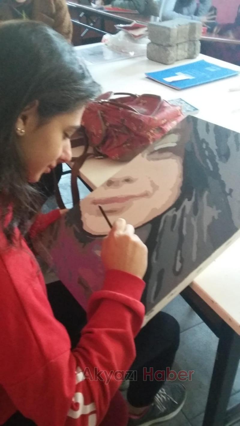 AKYAZI NİLÜFER HATUN MTALDE SANATIN GENÇ YÜZLERİ SERGİSİ