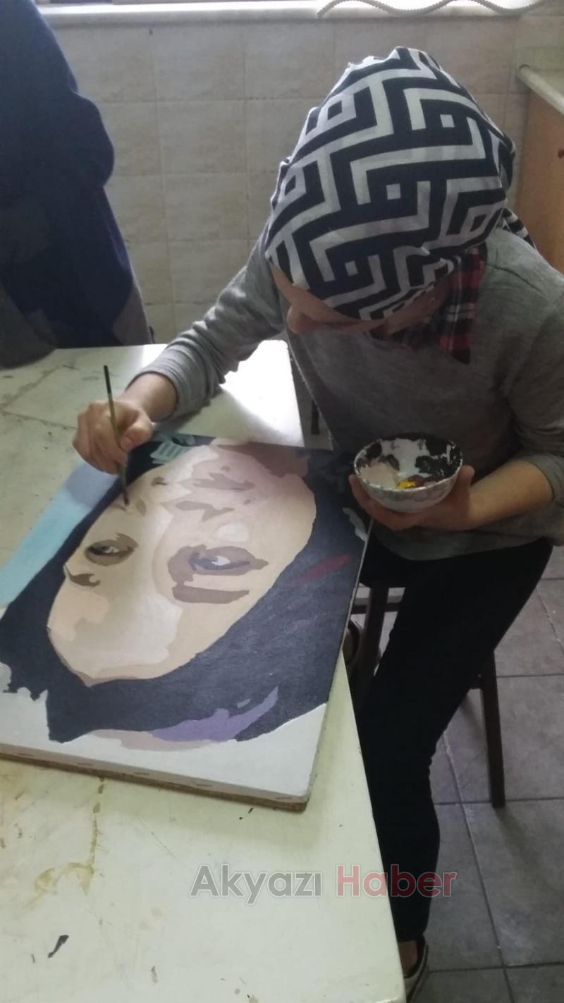 AKYAZI NİLÜFER HATUN MTALDE SANATIN GENÇ YÜZLERİ SERGİSİ