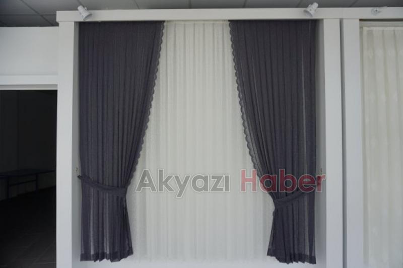 Akyazı'nın En büyük Perde Satış Mağazası Açıldı