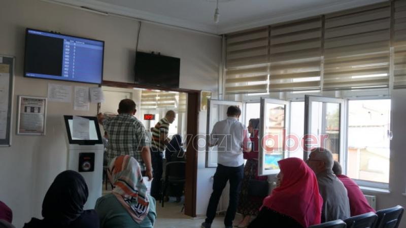 Akyazı Nüfus Müdürlüğünde Yoğunluk