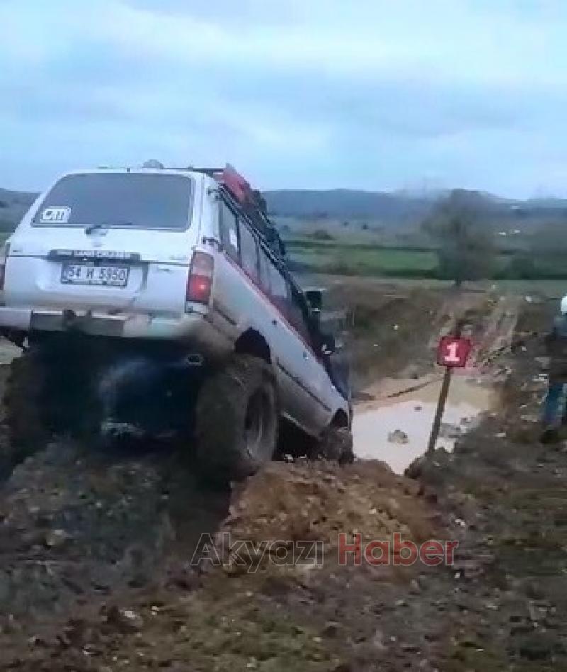 Akyazı OffRoad Grubu Kandıra'da birinci oldu