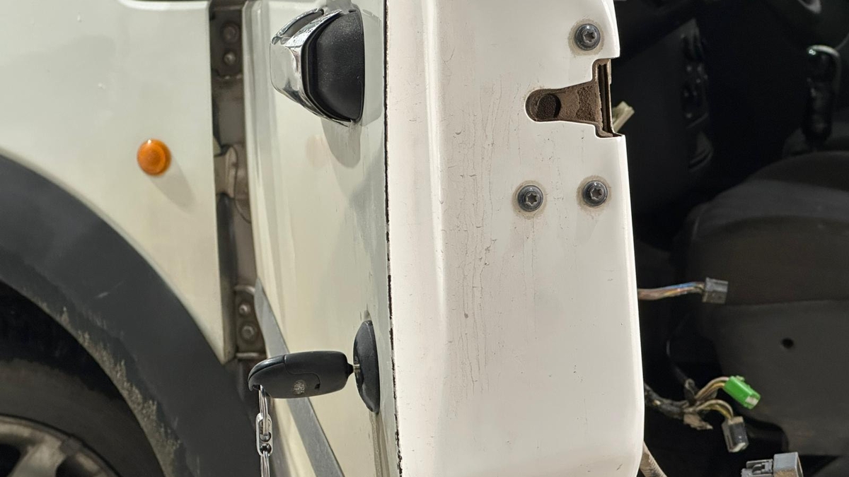 Akyazı Oto Kilit – Kapı, Kilit, Cam Kriko ve Otomatik Kapı Tamiri, Hızlı ve Garantili Servis
