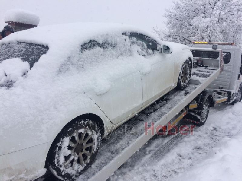  Akyazı Oto Kurtarıcıyla Çaresiz Değilsiniz