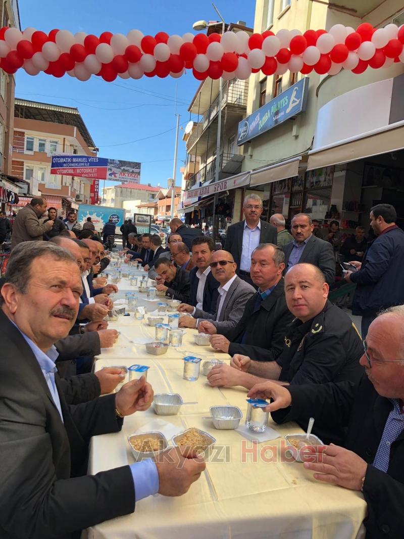 Akyazı Öztürk Markette Gelenek Devam Ediyor