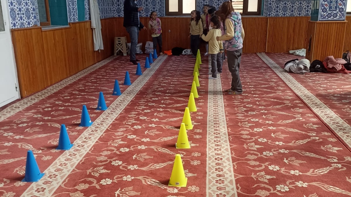 Akyazı Paris İlkokulu öğrencilerinden cami ziyareti