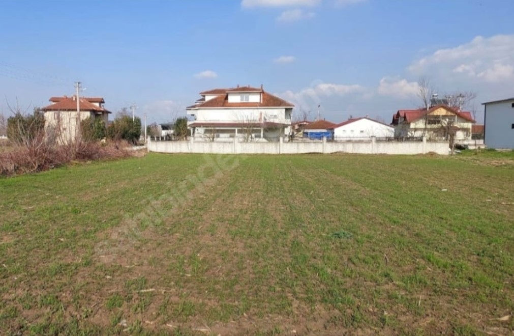 Akyazı Pazarköy’de İmarlı ve Doğalgazlı Satılık Arsa: Yatırımcılar ve Aileler İçin Büyük Fırsat!
