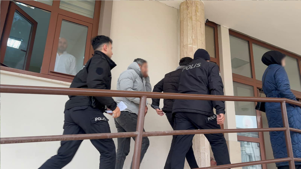 Akyazı polisinden uyuşturucu operasyonu