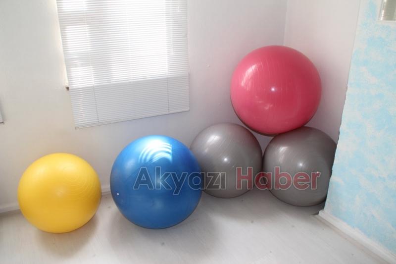 Akyazı Power Pilates ve Zumba Salonu Hizmetinizde