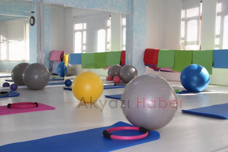 Akyazı Power Pilates ve Zumba Salonu Hizmetinizde