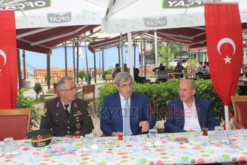 Akyazı Protokolü Bayramlaştı