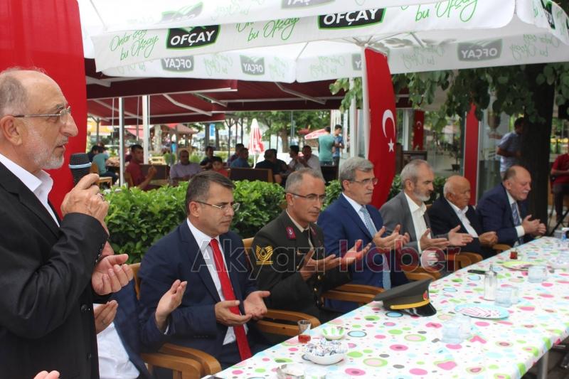 Akyazı Protokolü Bayramlaştı