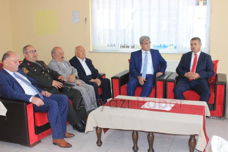 Akyazı Protokolü Bayramlaştı