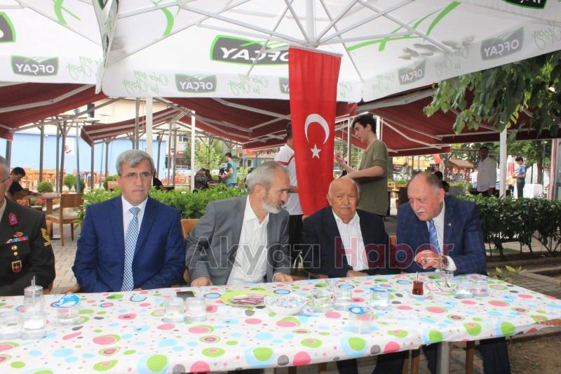 Akyazı Protokolü Bayramlaştı