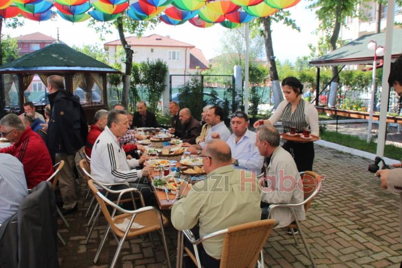 Akyazı Sadabad Park Restoran Sahur ve İftarda Sizi bekliyor