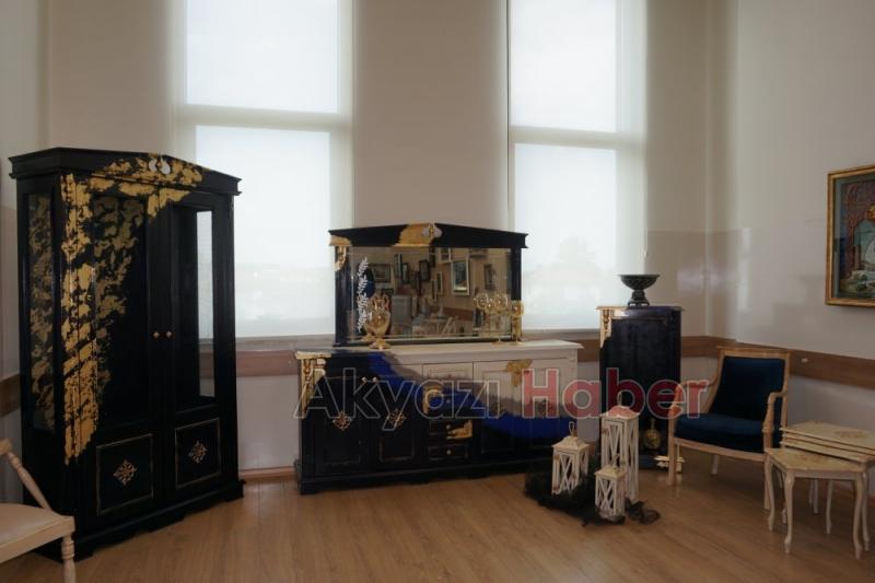 Akyazı SAMEKte yılsonu sergi gerçekleştirildi