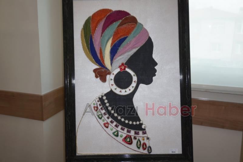 Akyazı SAMEKte yılsonu sergi gerçekleştirildi