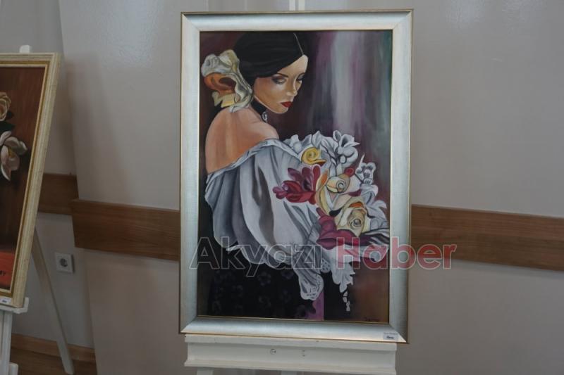 Akyazı SAMEKte yılsonu sergi gerçekleştirildi