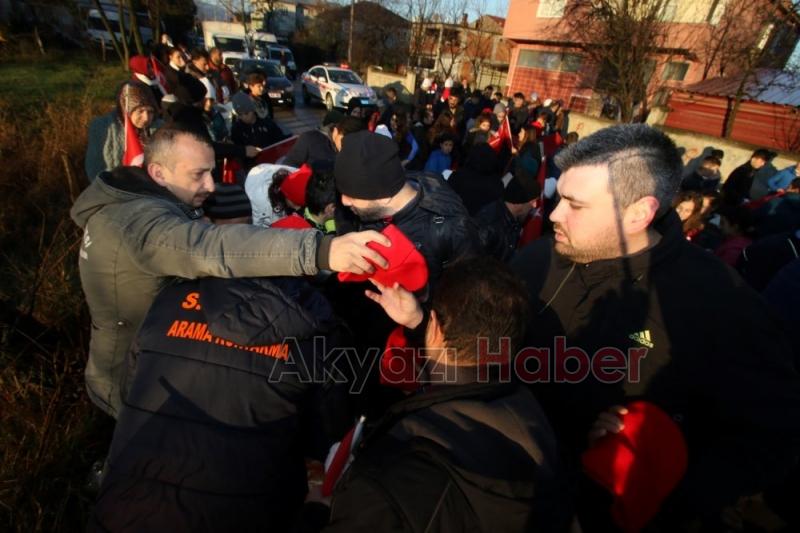 AKYAZI SARIKAMIŞ ŞEHİTLERİ ANISINA AKSARTEPE ZİRVESİNE YÜRÜDÜ
