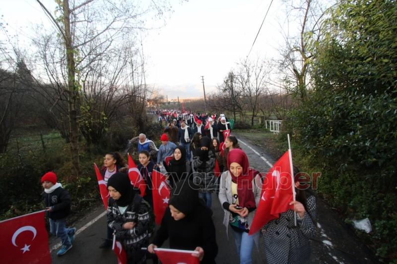 AKYAZI SARIKAMIŞ ŞEHİTLERİ ANISINA AKSARTEPE ZİRVESİNE YÜRÜDÜ