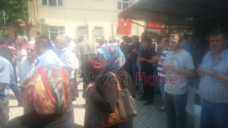 Akyazı Şehidini Bekliyor