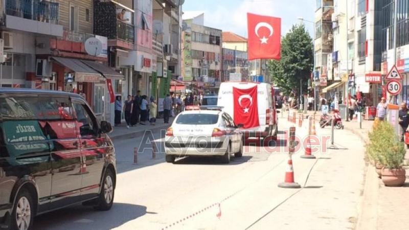 Akyazı Şehidini Son Yolculuğuna Uğurluyor