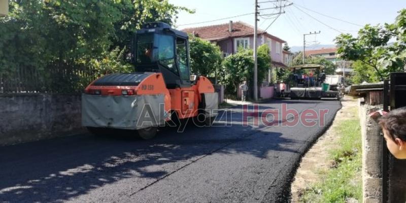 Akyazı Şerefiyede yollar daha güzel