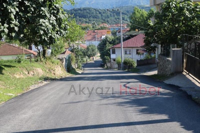 Akyazı Şerefiyede yollar daha güzel