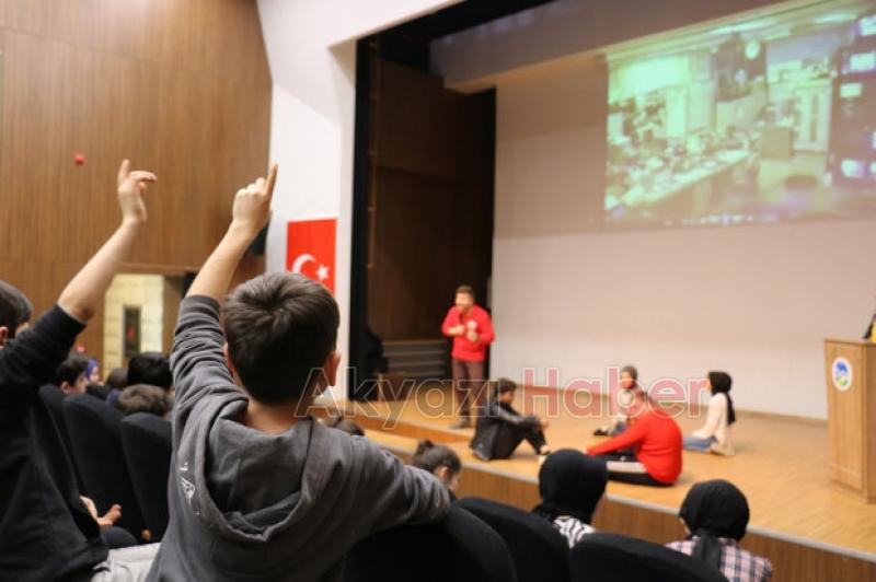 Akyazı SGM de Deprem Haftası etkinliği