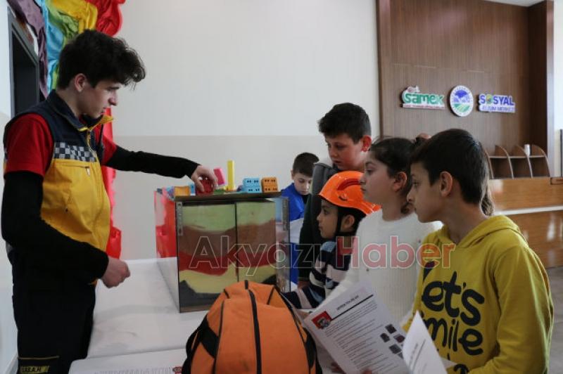 Akyazı SGM de Deprem Haftası etkinliği