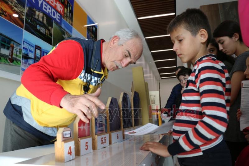 Akyazı SGM de Deprem Haftası etkinliği