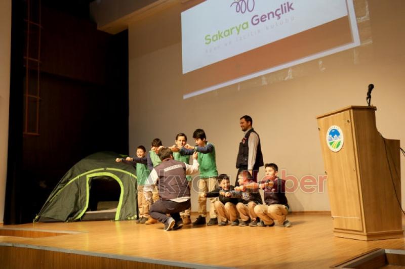 Akyazı SGM de minikler Lider İzcilerle tanıştı